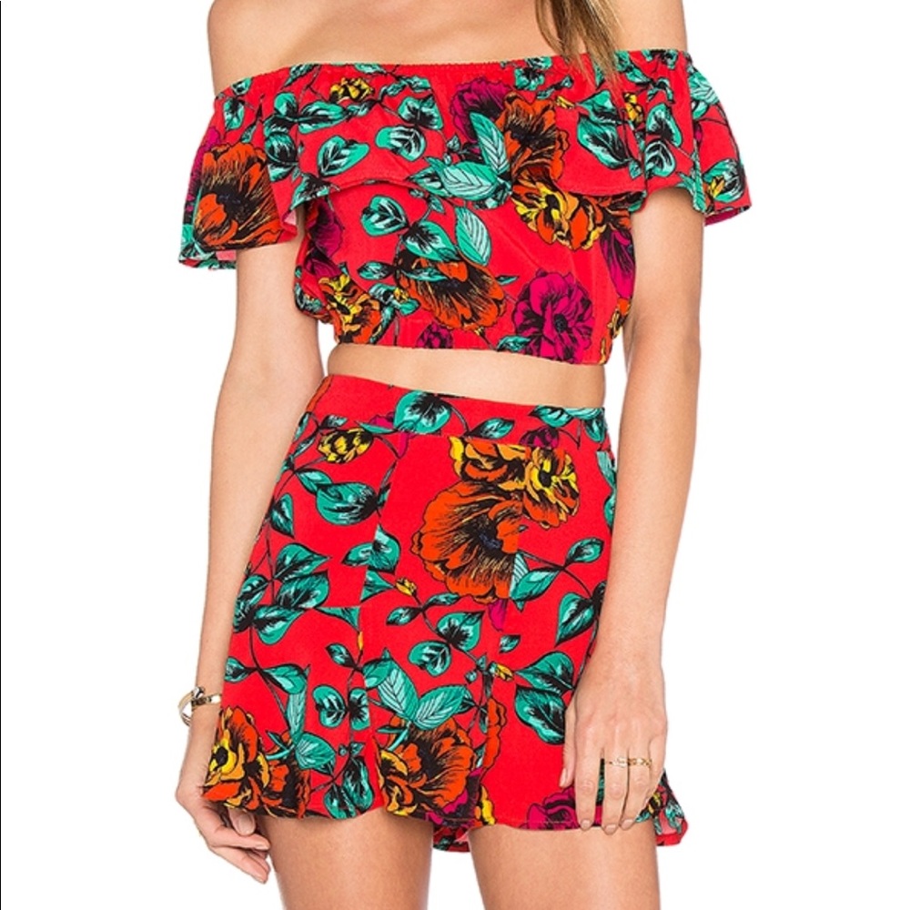 MINKPINK Floral Shorts 🌻🌻🌻